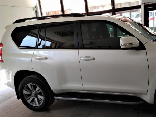 Toyota lend Cruiser tint car folio windws zatamniaane na stakla