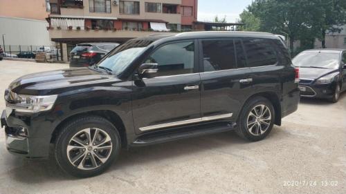 land-cruiser-black-2