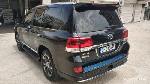 land-cruiser-black-4
