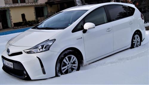 Toyota Prius - tint windows