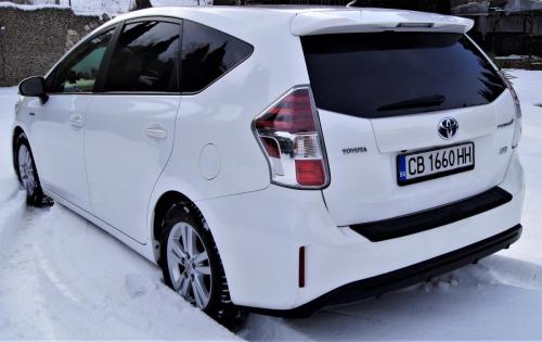 Toyota Prius - tint windows