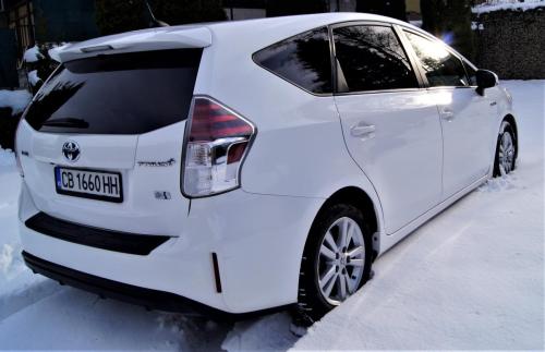 Toyota Prius - tint windows