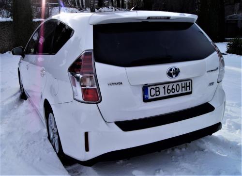 Toyota Prius - tint windows
