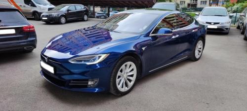 tesla modelS 1new